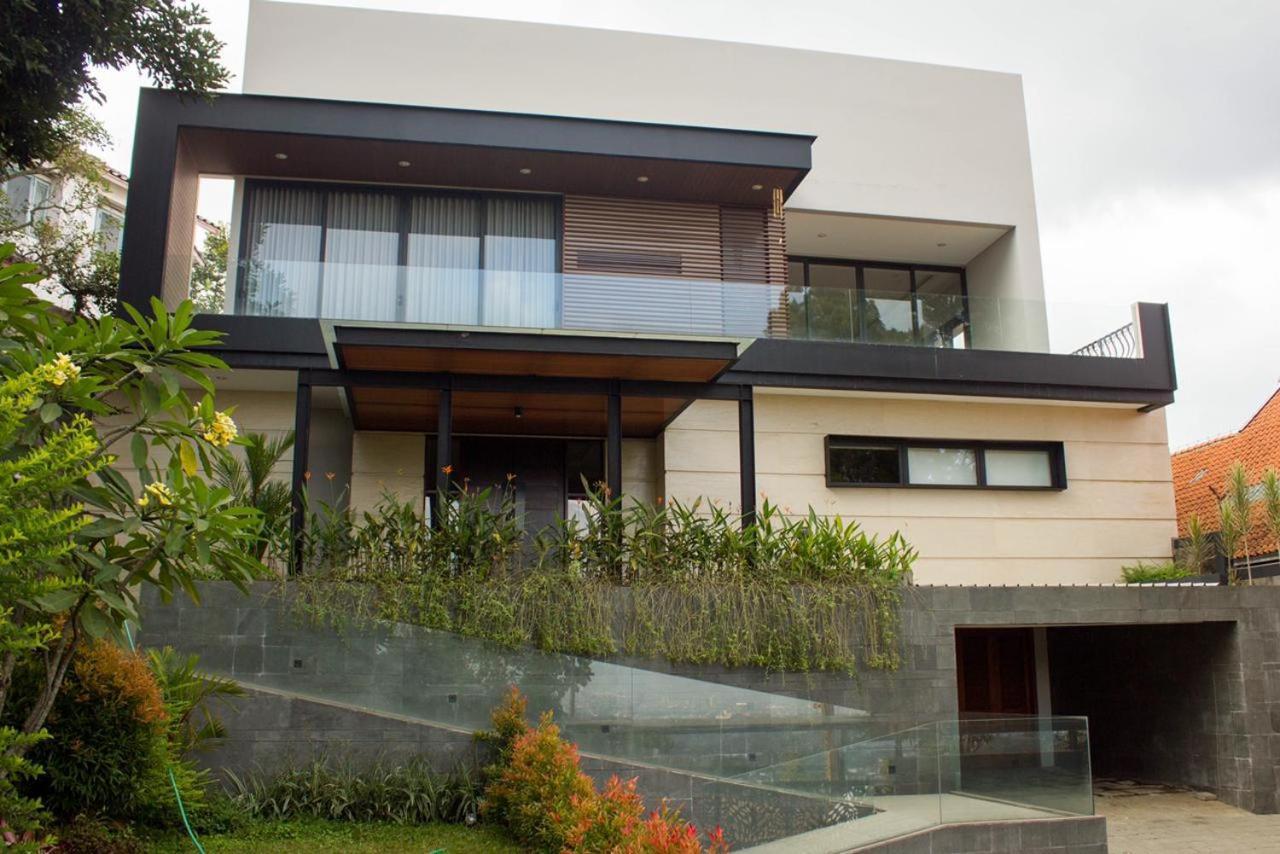 Villa Dago Pakar Bandung Buitenkant foto