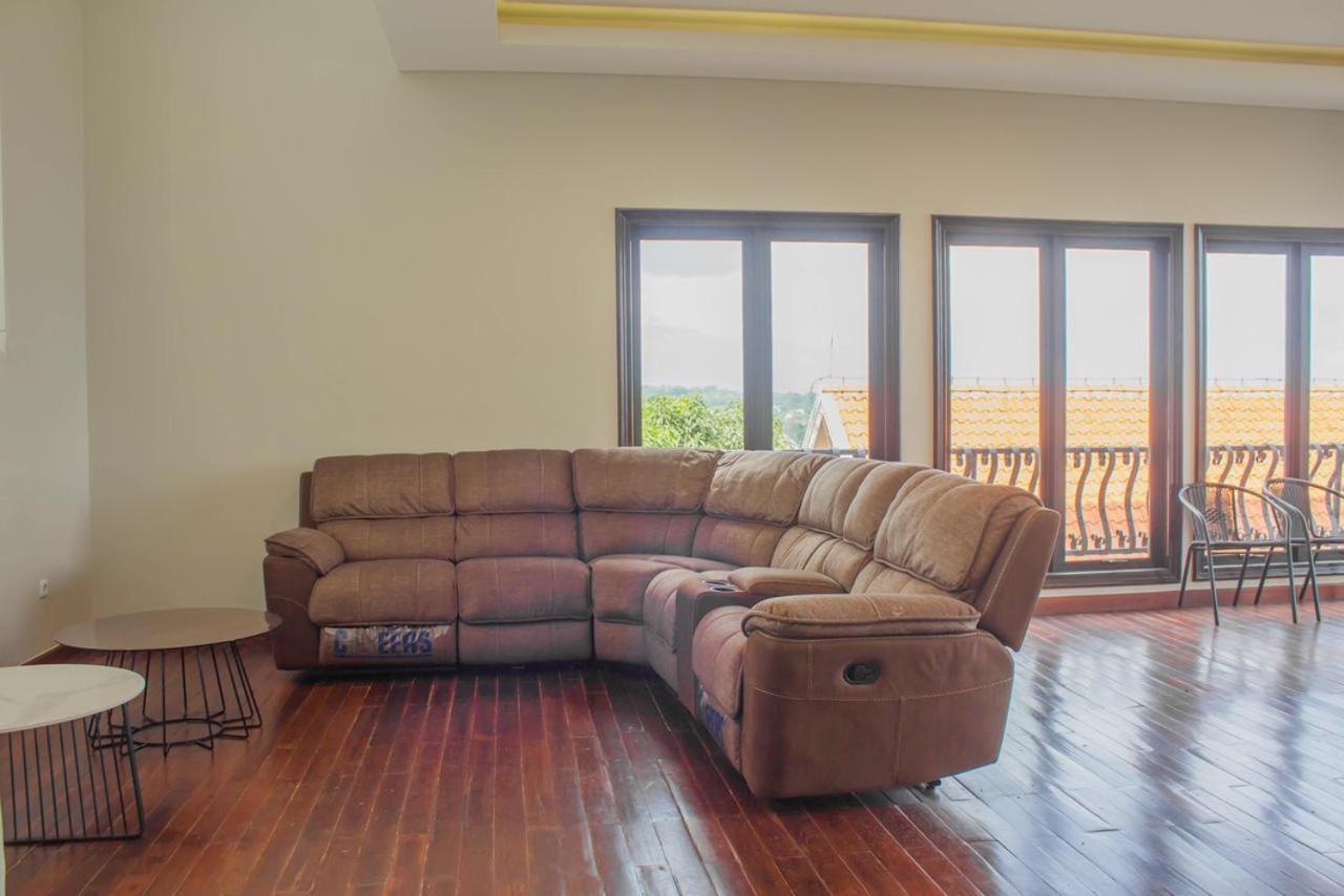Villa Dago Pakar Bandung Buitenkant foto